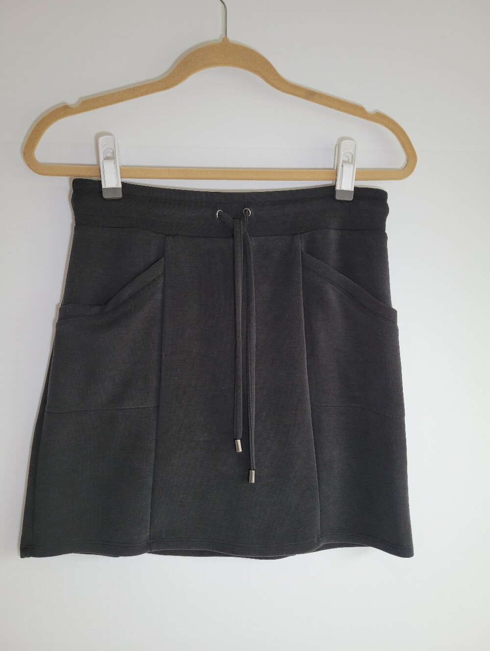 Rachel Zoe Everyday Drawstring Pocket Skirt w built in shorts - Black
